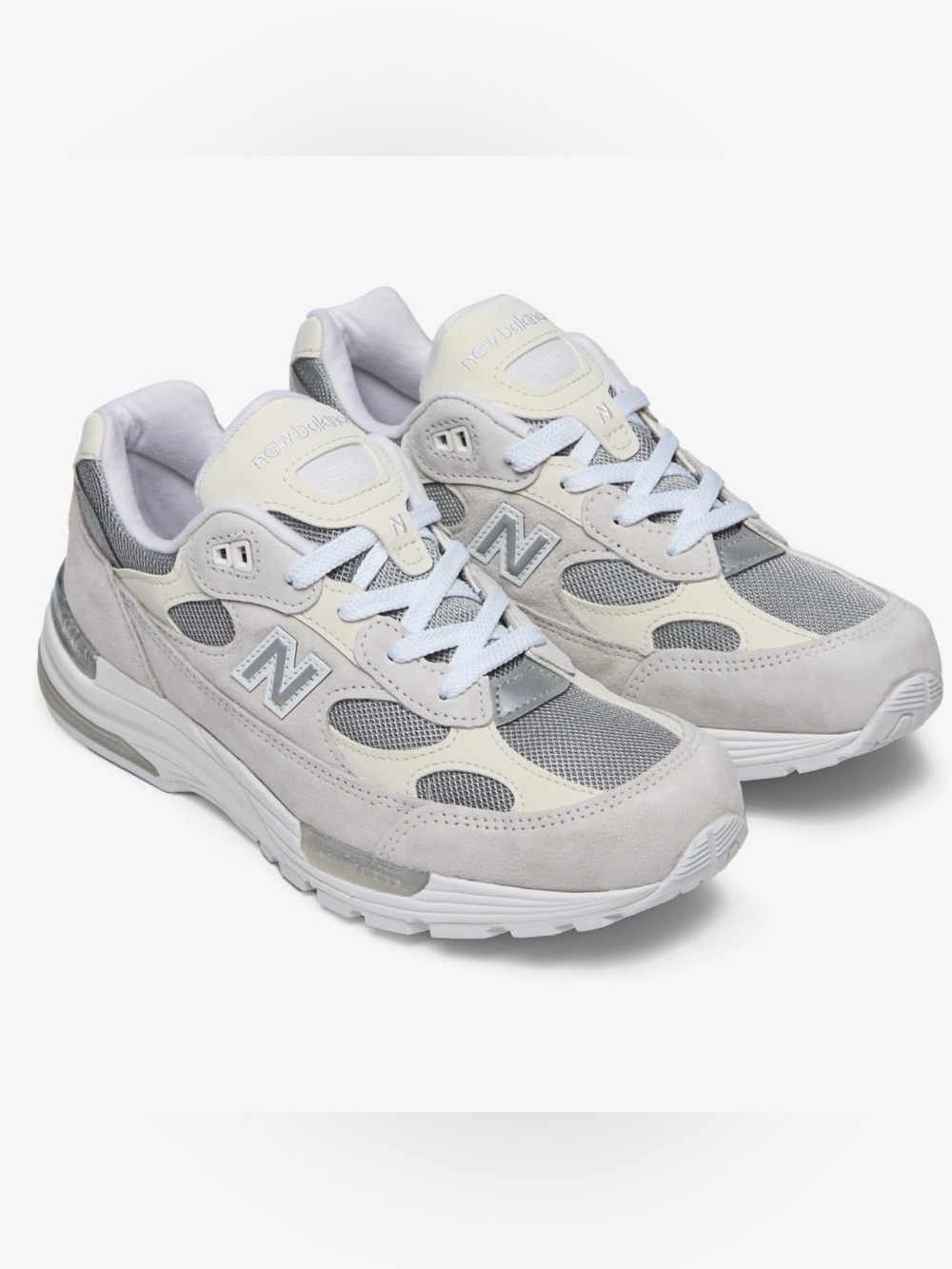 New Balance Men's 992 Core in grey  
and White Made in USA